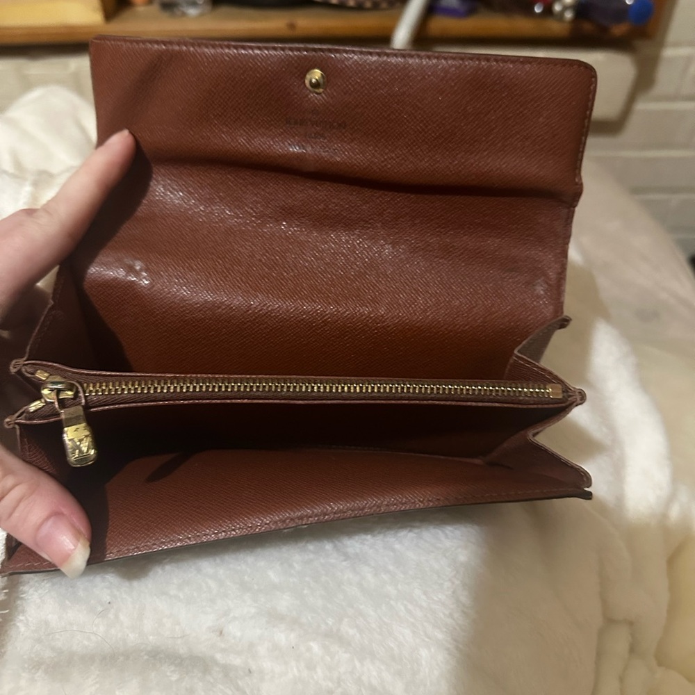 Louis Vuitton Brown Wallet - Picture 15 of 16